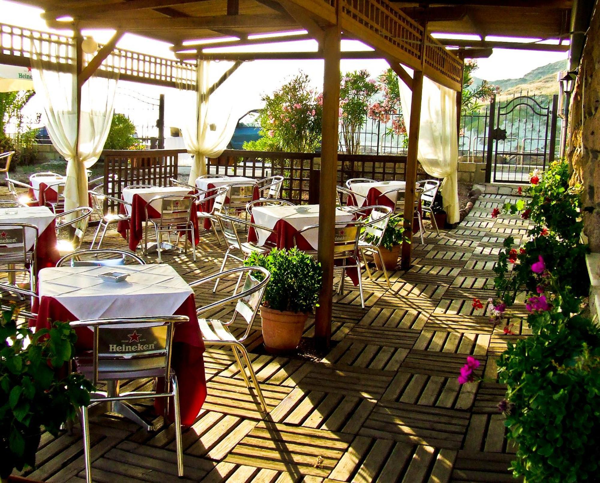 Hotel Miramare Bosa Marina Exterior photo